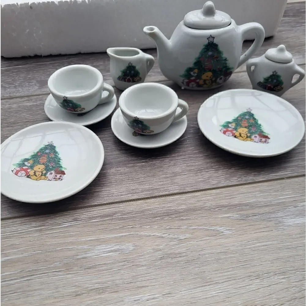 Vintage Childs 17 Piece Porcelain Christmas Tea Set Christmas trees